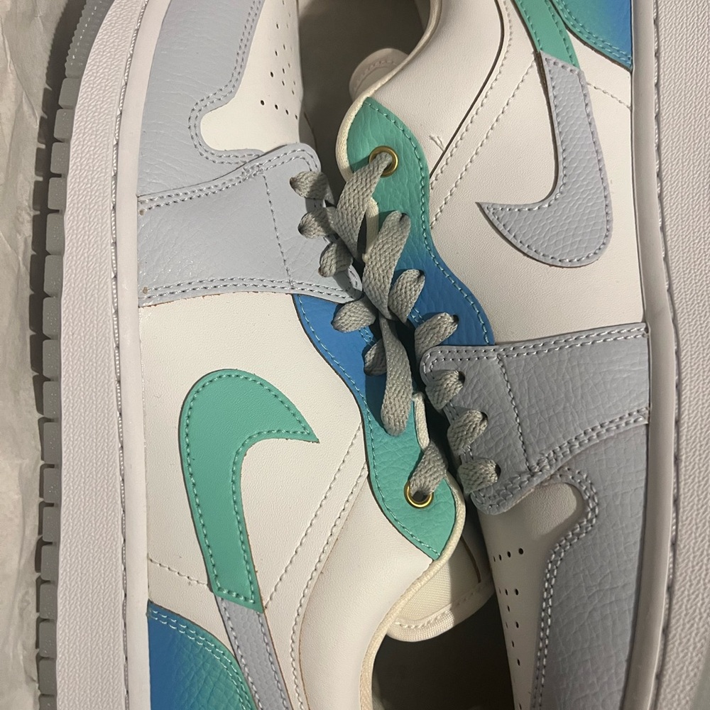 BRAND New never worn Air Jordan1 Lows White, Blue and Gold Sneakers